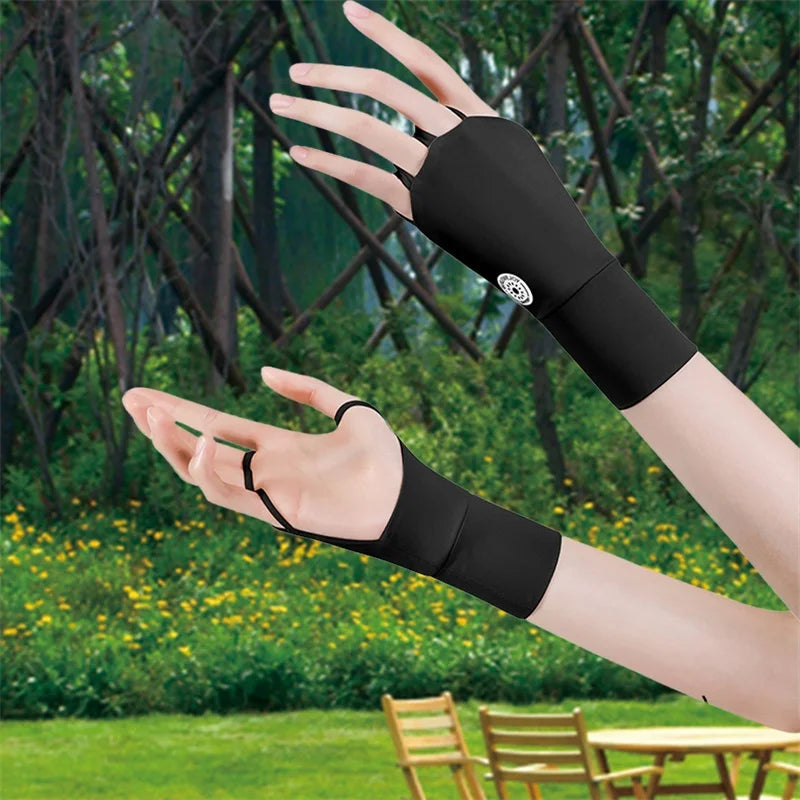 Golf Gloves for Men and Women Breathable Half Finger Golf Gloves with Ice Silk Material for UV Protection and Comfort